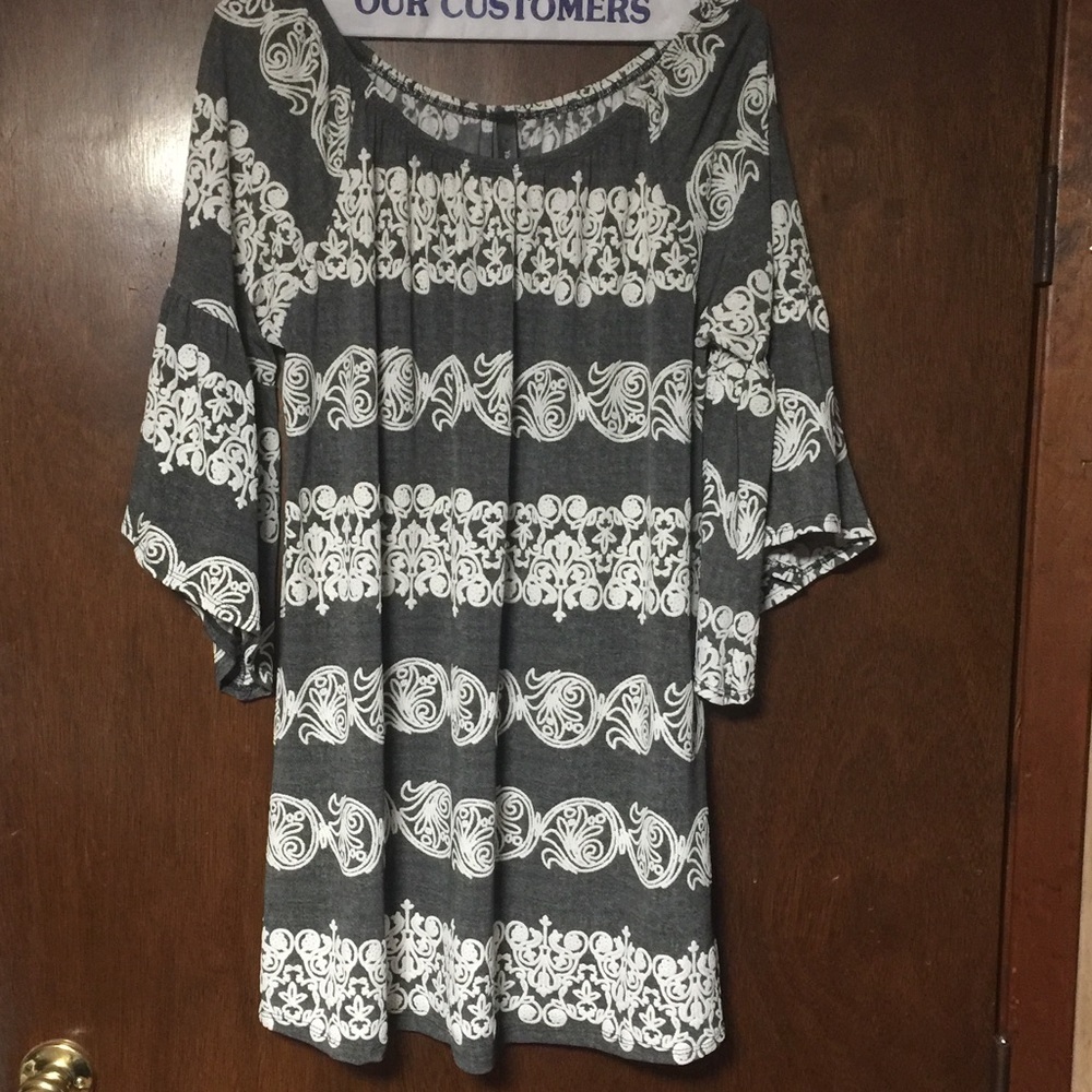 Bell sleeve boutique dress